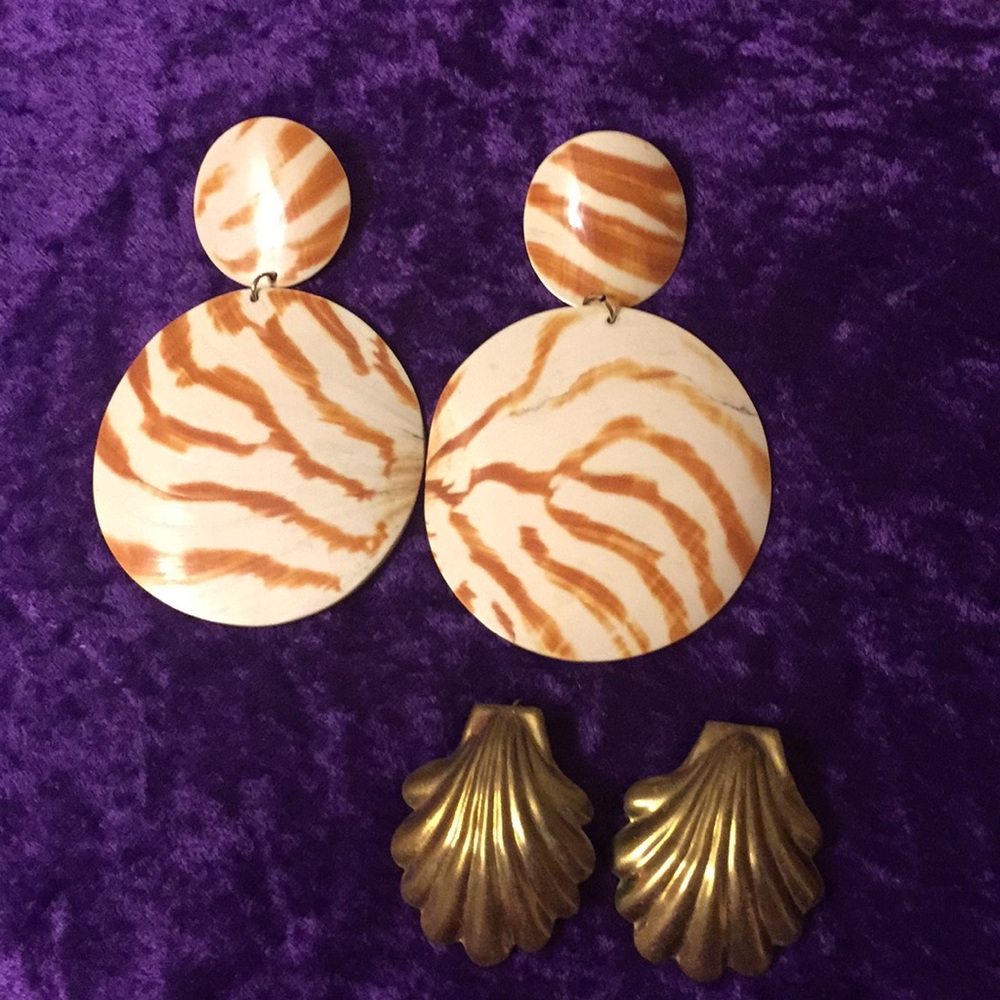 2 pair Shell earrings from the 90s